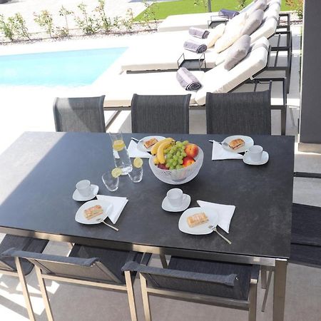 Meerbrise - Luxury Villa Banjole Exterior photo